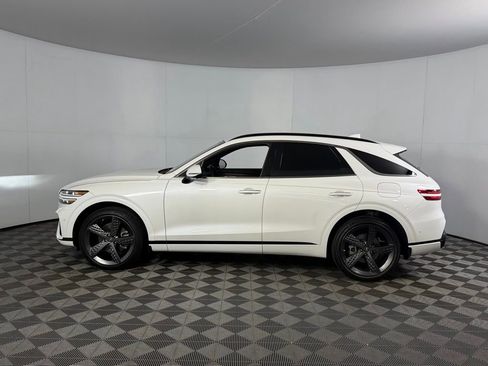 Used 2022 Genesis GV70 2.5T w/ Sport Prestige Package AWD/4WD image 10
