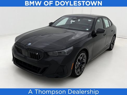 New 2027 BMW i5 xDrive40 w/ M Sport Package AWD/4WD image 1
