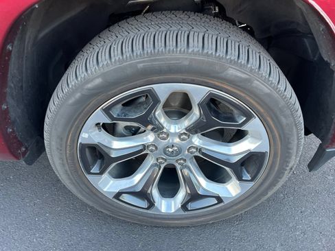 Used 2023 RAM 1500 Limited AWD/4WD image 13