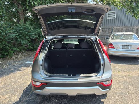 Used 2026 Kia Niro LX FWD image 29