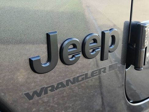 Used 2026 Jeep Wrangler Unlimited Sport AWD/4WD image 32