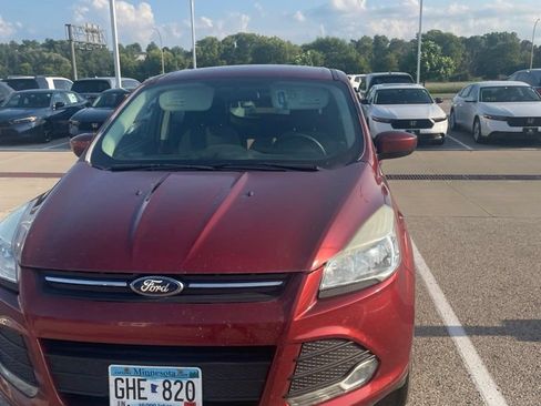 Used 2015 Ford Escape SE AWD/4WD image 2