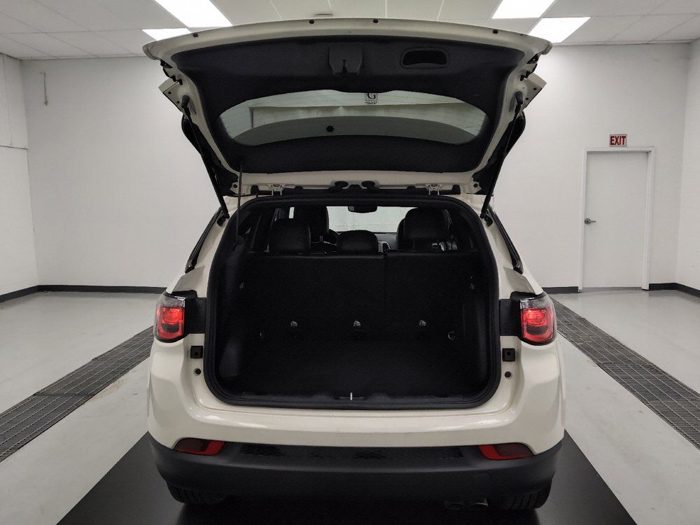 Used 2021 Jeep Compass Latitude w/ Sun and Sound Group AWD/4WD image 29