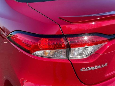 Used 2024 Toyota Corolla SE image 23