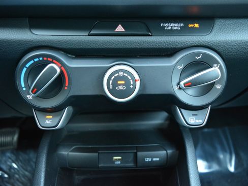 Used 2021 Kia Rio LX image 19