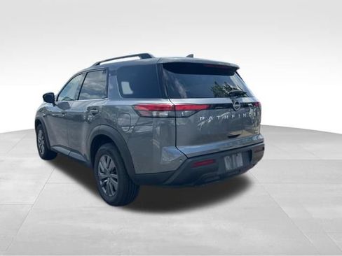 Used 2025 Nissan Pathfinder SV AWD/4WD image 5