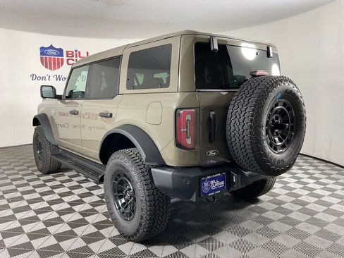 New 2026 Ford Bronco Outer Banks w/ Sasquatch Package AWD/4WD image 5