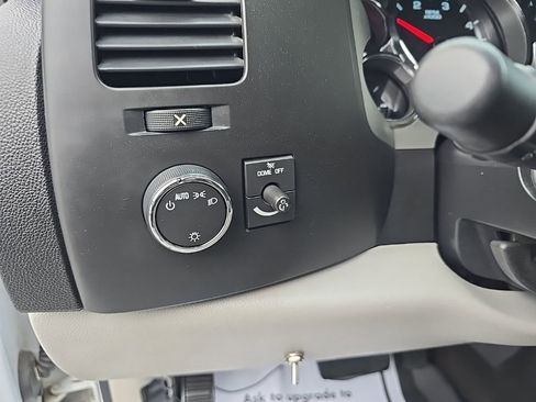 Used 2011 Chevrolet Silverado 2500 LT image 18