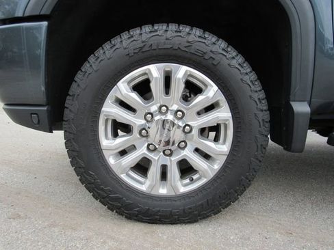 Certified 2020 GMC Sierra 2500 Denali w/ Denali Ultimate Package AWD/4WD image 9