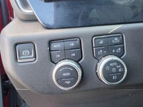 Used 2024 GMC Sierra 2500 SLT w/ SLT Premium Package image 63