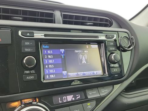 Used 2017 Toyota Prius C One FWD image 27
