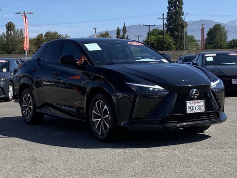 Used 2023 Lexus RZ 450e Premium w/ Technology Package AWD/4WD image 44