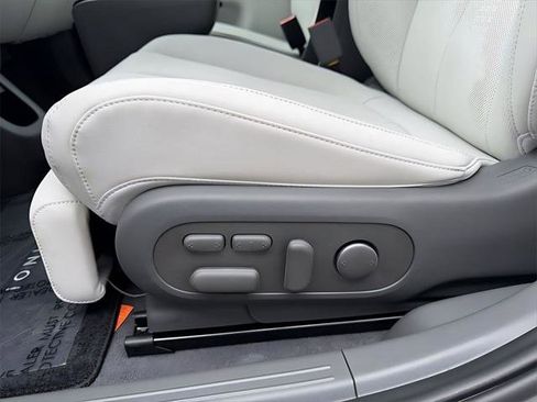 New 2026 Hyundai Ioniq 5 Limited image 13