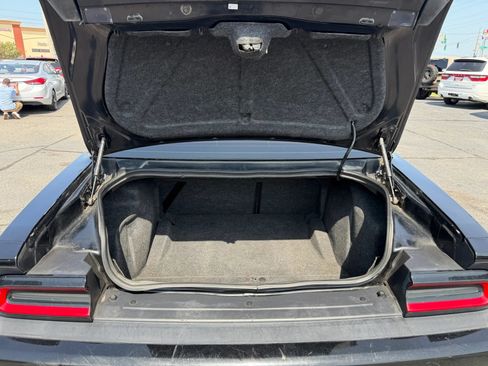 Used 2016 Dodge Challenger SXT RWD image 22