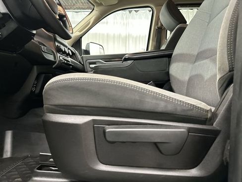 Used 2019 RAM 2500 Big Horn AWD/4WD image 18