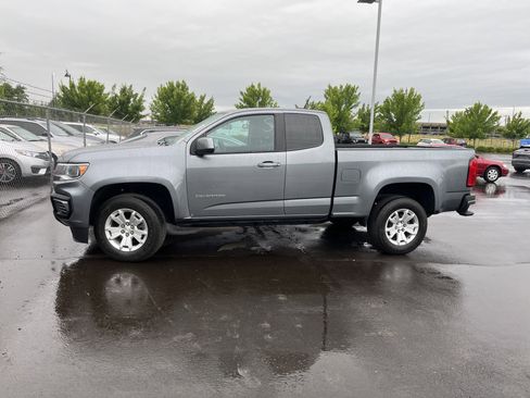 Used 2022 Chevrolet Colorado LT w/ Fleet Safety Package RWD image 2