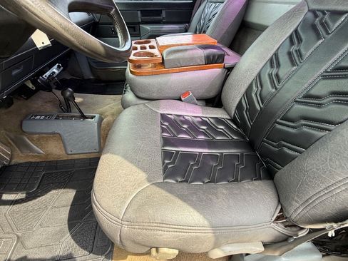 Used 1989 GMC Sierra 1500 4x4 Regular Cab image 17