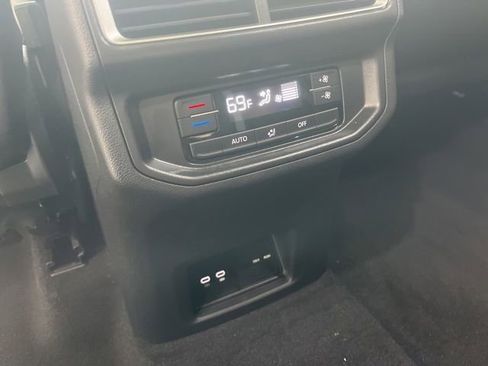 New 2026 Volkswagen Atlas Peak Edition image 23