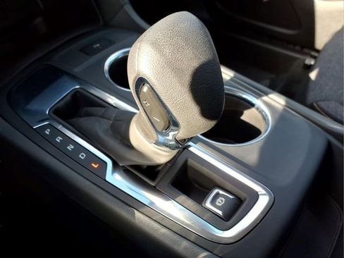 Used 2024 Chevrolet Equinox LT w/ LPO, Floor Liner Package FWD image 22
