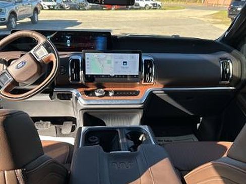 New 2025 Ford Expedition King Ranch image 33