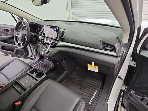 New 2026 Honda Odyssey EX-L image 38