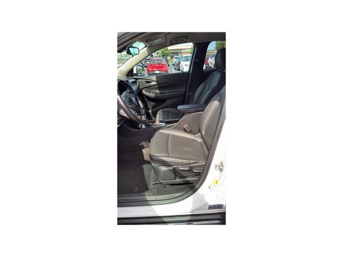 Used 2024 Buick Encore GX Sport Touring AWD/4WD image 11