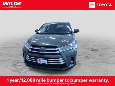 Certified 2019 Toyota Highlander Plus image 4