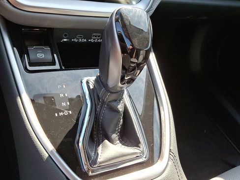 Used 2025 Subaru Outback Limited AWD/4WD image 9