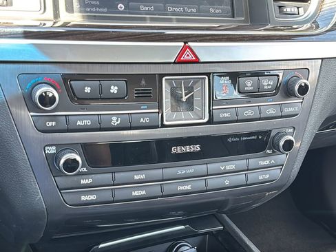 Used 2019 Genesis G80 3.8 RWD image 28