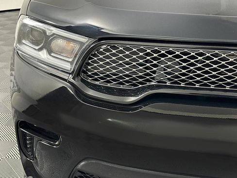 Used 2022 Dodge Durango SXT w/ Blacktop Package AWD/4WD image 3