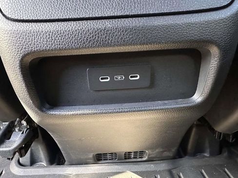 Used 2025 Honda Passport EX-L image 16