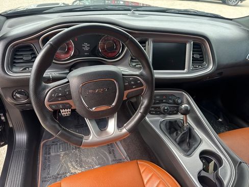 Used 2016 Dodge Challenger SRT Hellcat image 8