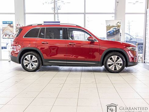 Used 2024 Mercedes-Benz EQB 250+ w/ Winter Package image 9