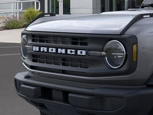 New 2025 Ford Bronco 4-Door image 19