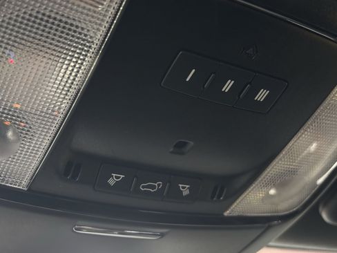 Used 2023 Dodge Durango R/T w/ Blacktop Package AWD/4WD image 31