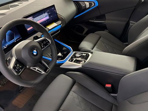 New 2026 BMW X3 xDrive30 w/ M Sport Package AWD/4WD image 4