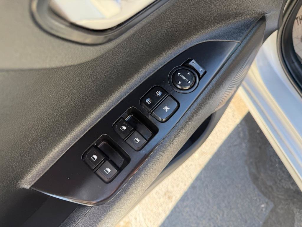 Used 2023 Kia Rio LX FWD image 25
