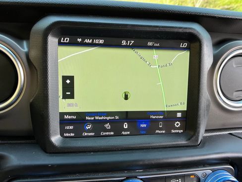 Used 2021 Jeep Wrangler Unlimited Rubicon 4xe w/ Cold Weather Group AWD/4WD image 18