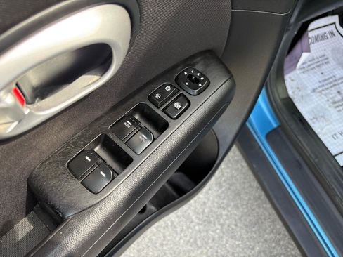 Used 2016 Kia Soul + w/ Designer's Package FWD image 11