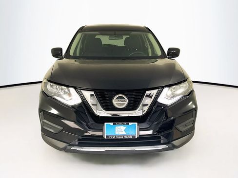 Used 2018 Nissan Rogue S FWD image 2
