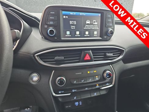 Used 2020 Hyundai Santa Fe SEL image 20