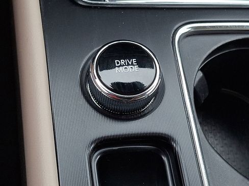 Used 2023 Lincoln Corsair AWD image 24
