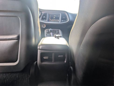 Used 2022 Dodge Challenger GT RWD image 34