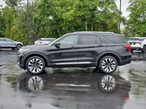 Used 2025 Ford Explorer Platinum w/ LUX Leather Package AWD/4WD image 6