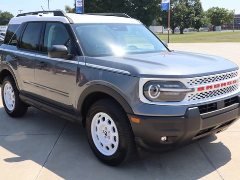 New 2025 Ford Bronco Sport Heritage w/ Convenience Package image 3