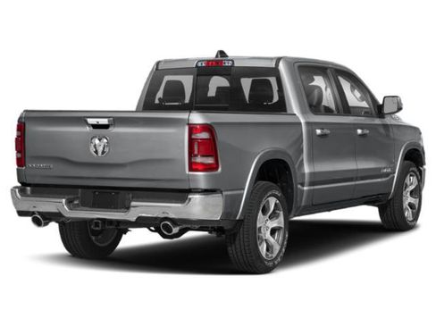 Used 2022 RAM 1500 Laramie AWD/4WD image 2