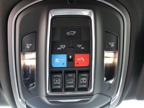 New 2026 Jeep Grand Cherokee Limited AWD/4WD image 21