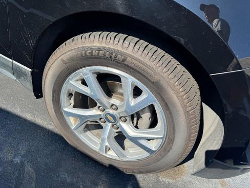 Used 2020 Chevrolet Equinox Premier FWD image 5