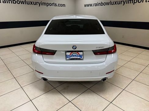 Used 2024 BMW 330i Sedan w/ Convenience Package RWD image 5