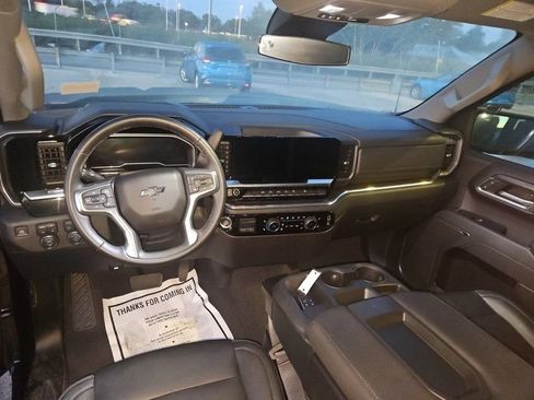 Used 2023 Chevrolet Silverado 1500 RST w/ Z71 Off-Road Package AWD/4WD image 10
